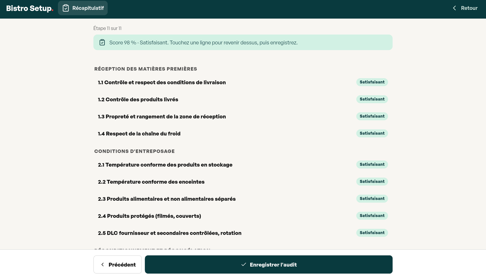 Récapitulatif avant enregistrement : score 98 % Satisfaisant, la liste des 56 points chapitre par chapitre avec le verdict de chacun, bouton Enregistrer l’audit