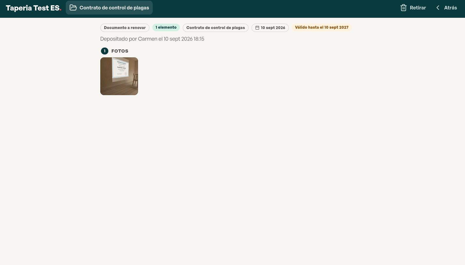 Ficha del contrato de control de plagas: categoría, un archivo, fecha 10 sept 2026, válido hasta el 10 sept 2027, guardado por Carmen, foto del contrato